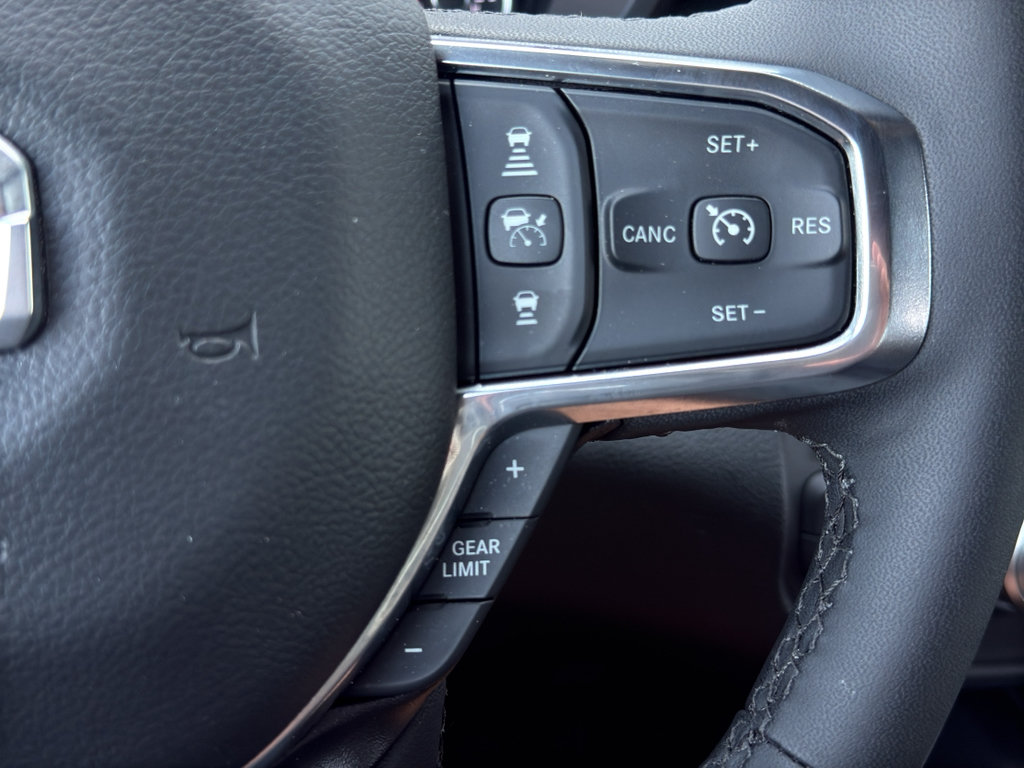 Used 2026 RAM 1500 Laramie AWD/4WD image 21