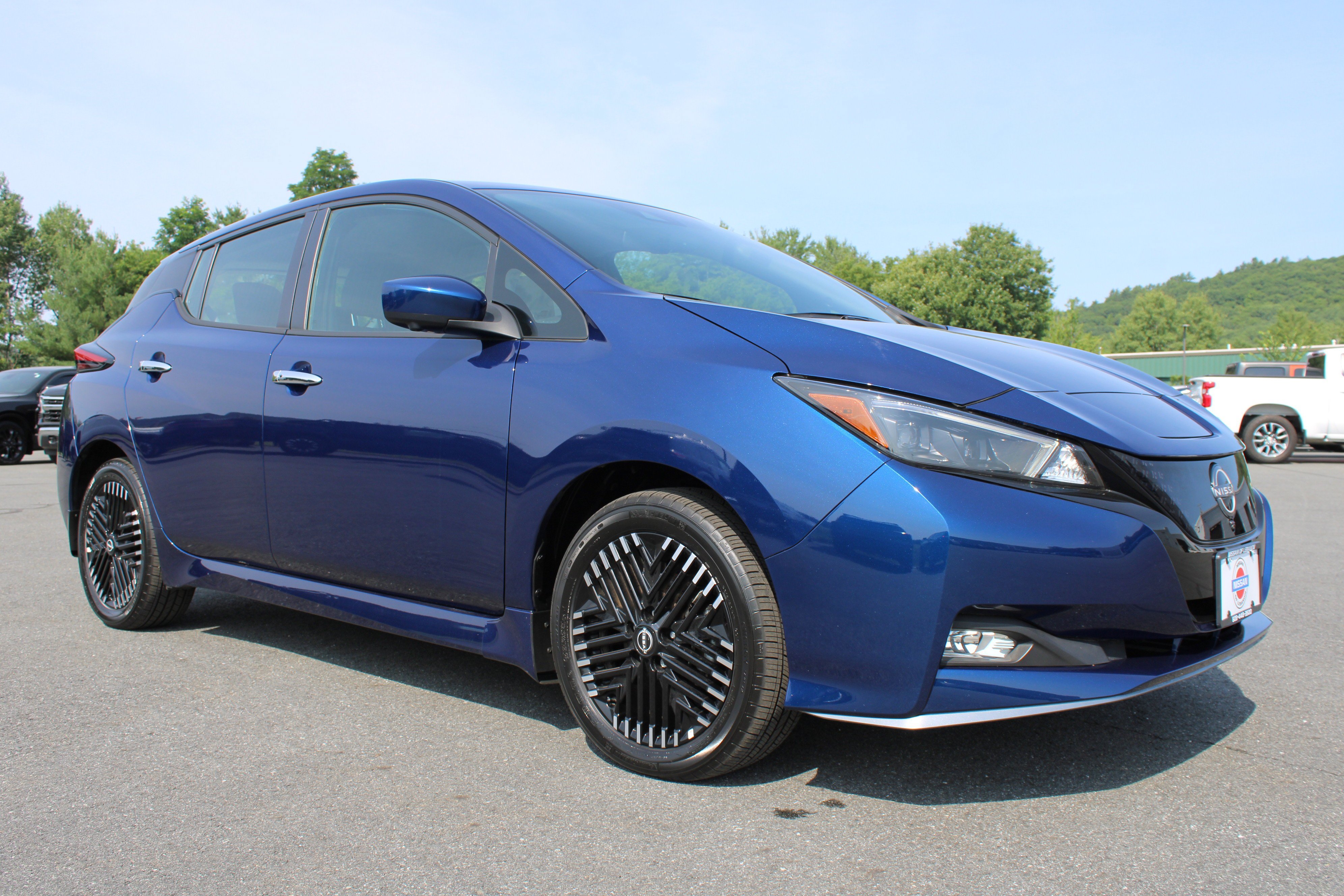 Used 2024 Nissan Leaf SV Plus FWD image 5