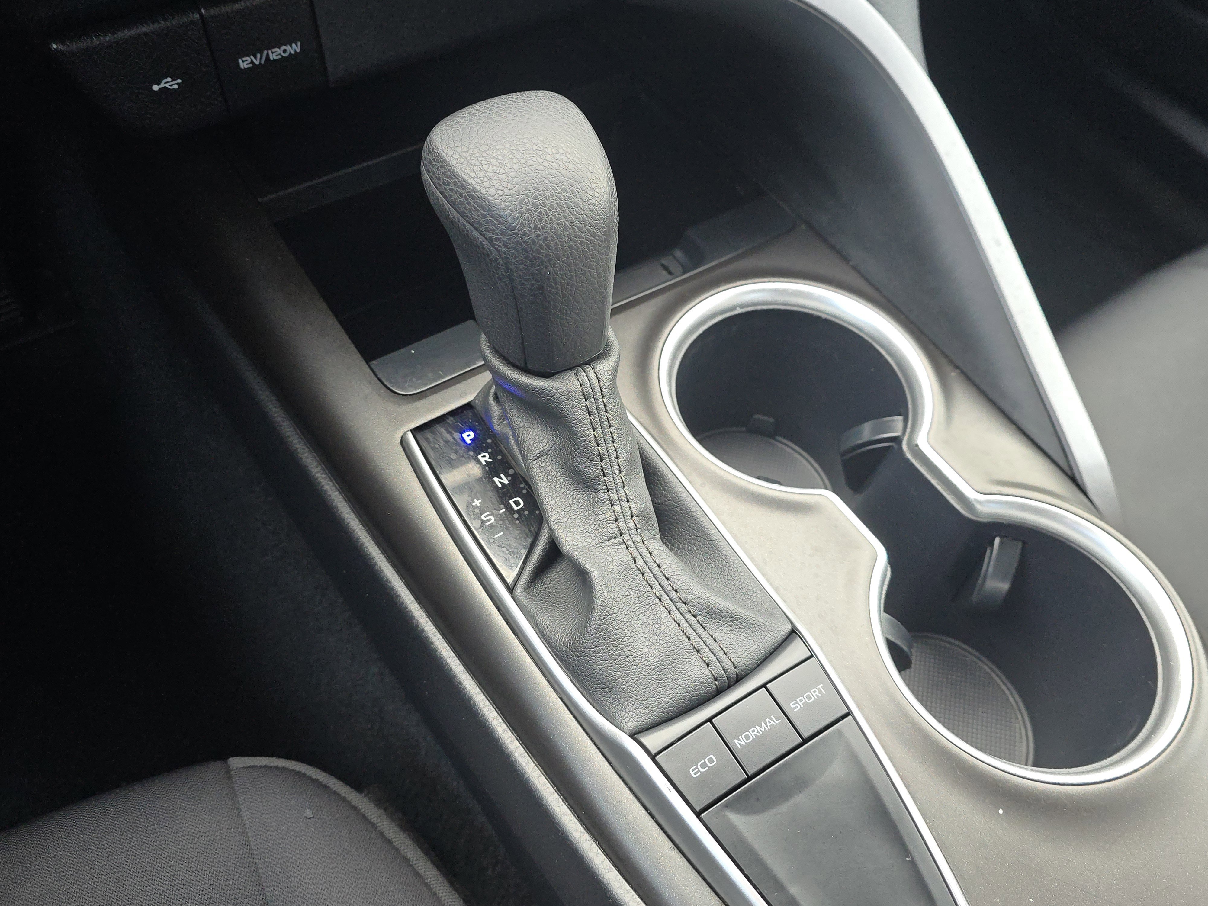 Used 2024 Toyota Camry LE image 23