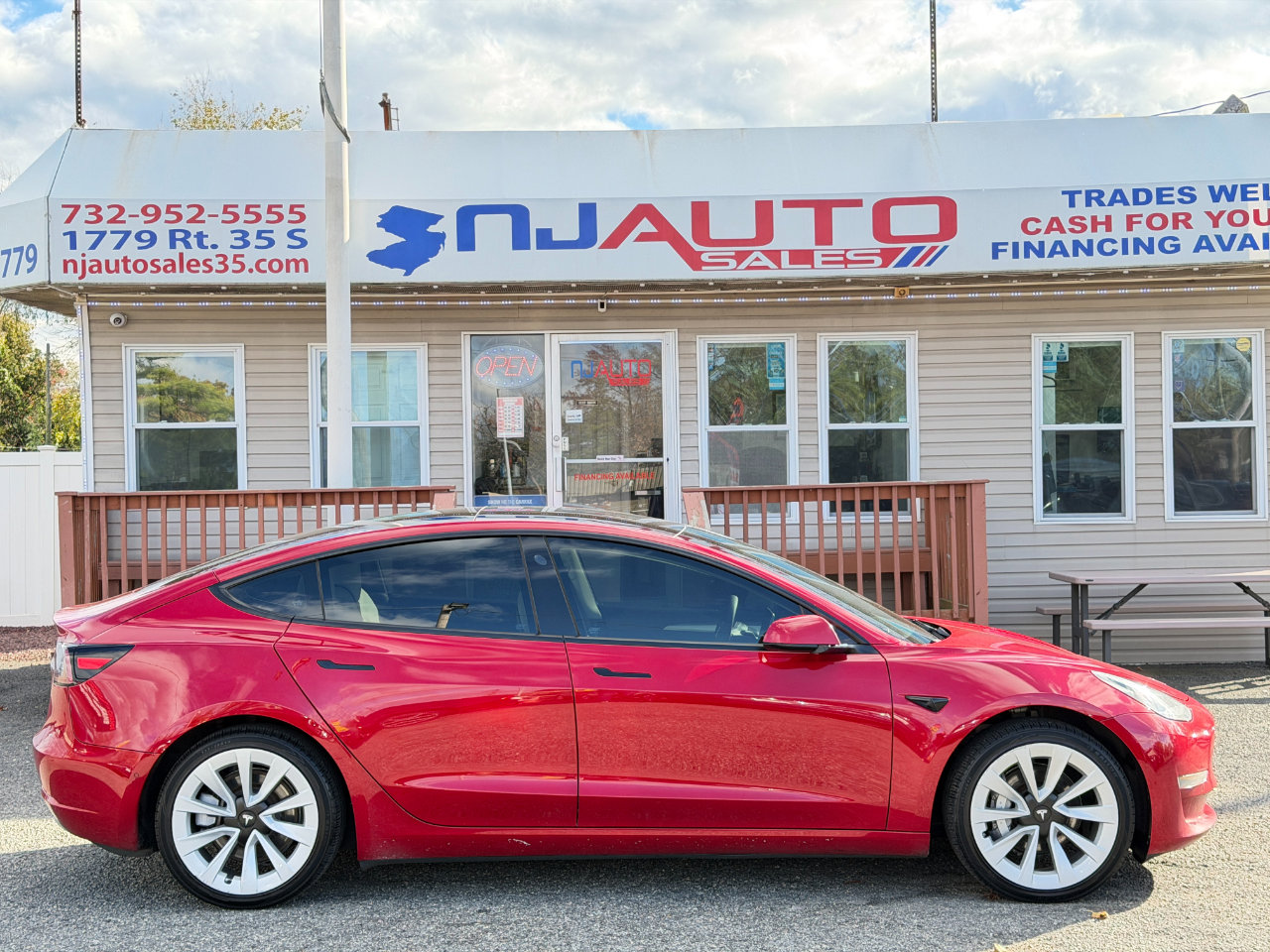 Used 2022 Tesla Model 3 Long Range image 3