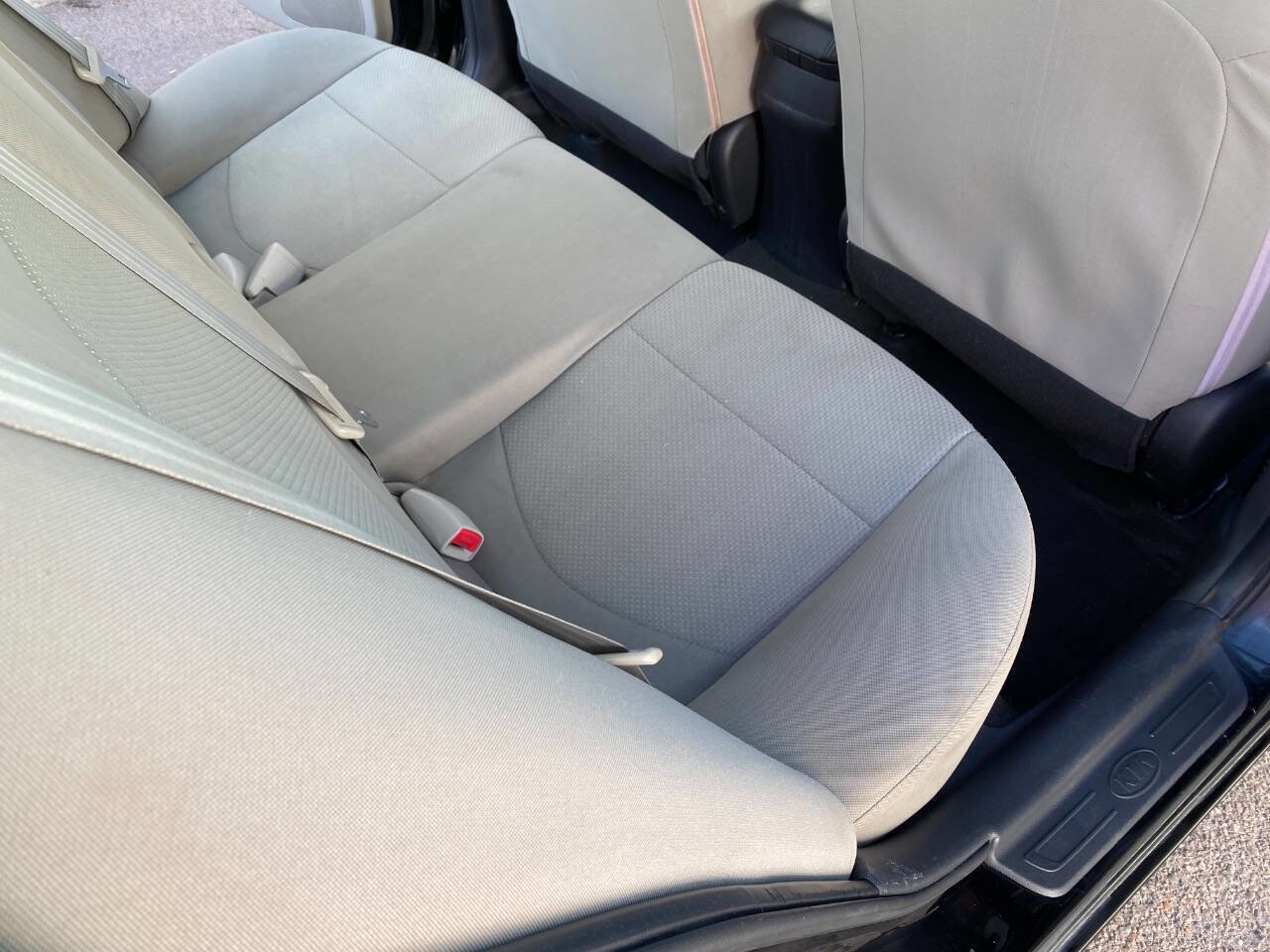 Used 2012 Kia Forte LX image 29