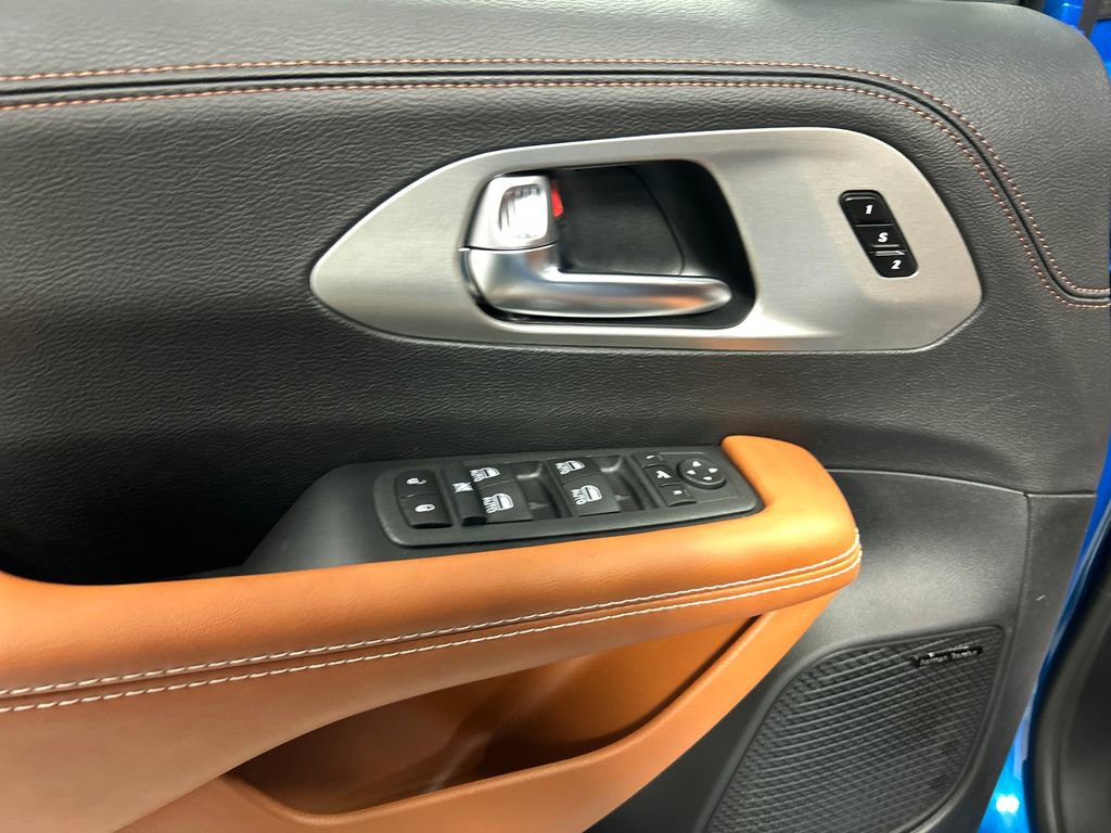 New 2026 Chrysler Pacifica Pinnacle FWD image 12