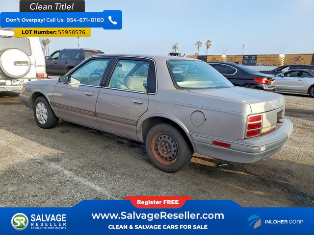 Used 1996 Oldsmobile Cutlass Ciera SL FWD image 3