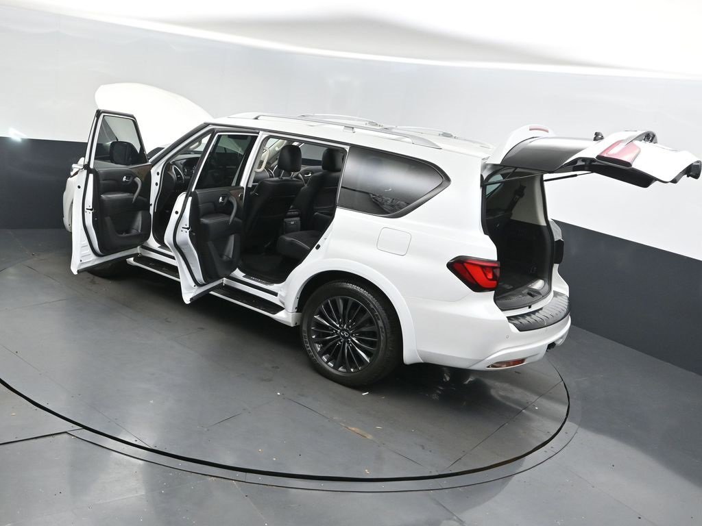 Certified 2023 INFINITI QX80 Premium Select w/ Cargo Package image 2