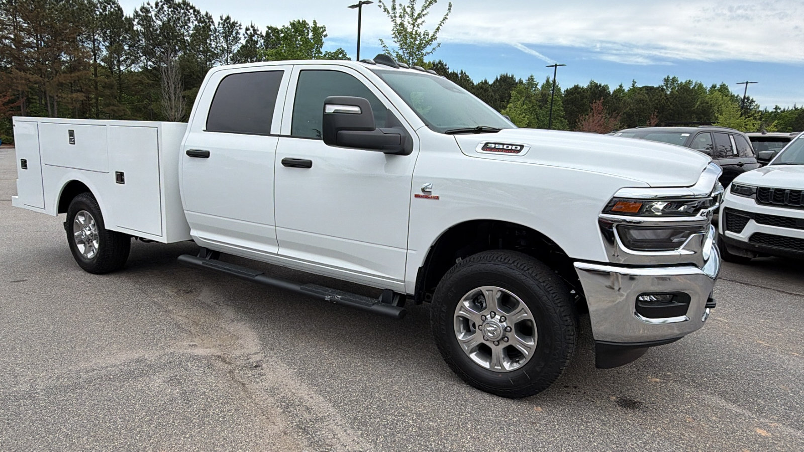 New 2026 RAM 3500 Tradesman w/ Chrome Appearance Group A AWD/4WD image 5