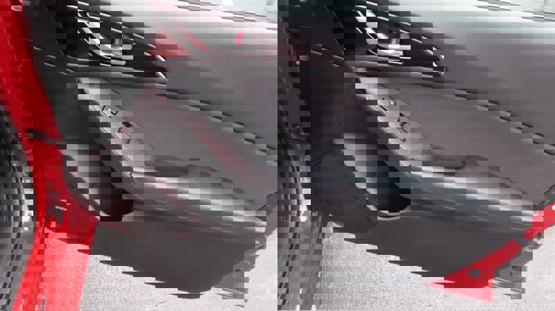 Used 2014 MAZDA MAZDA3 i Touring w/ Technology Package image 28