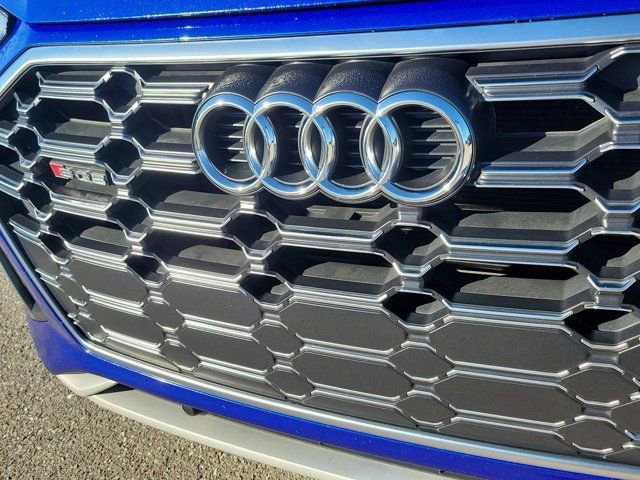 Used 2022 Audi SQ5 Premium image 7