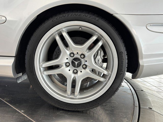 Used 2005 Mercedes-Benz CLK 55 AMG Coupe image 33