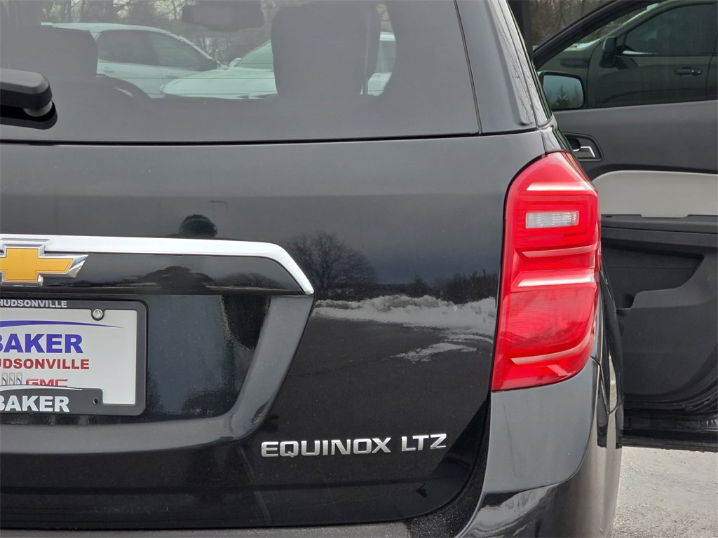 Used 2016 Chevrolet Equinox LTZ w/ Enhanced Convenience Package image 34