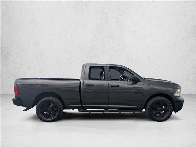 Used 2017 RAM 1500 Classic SLT image 4