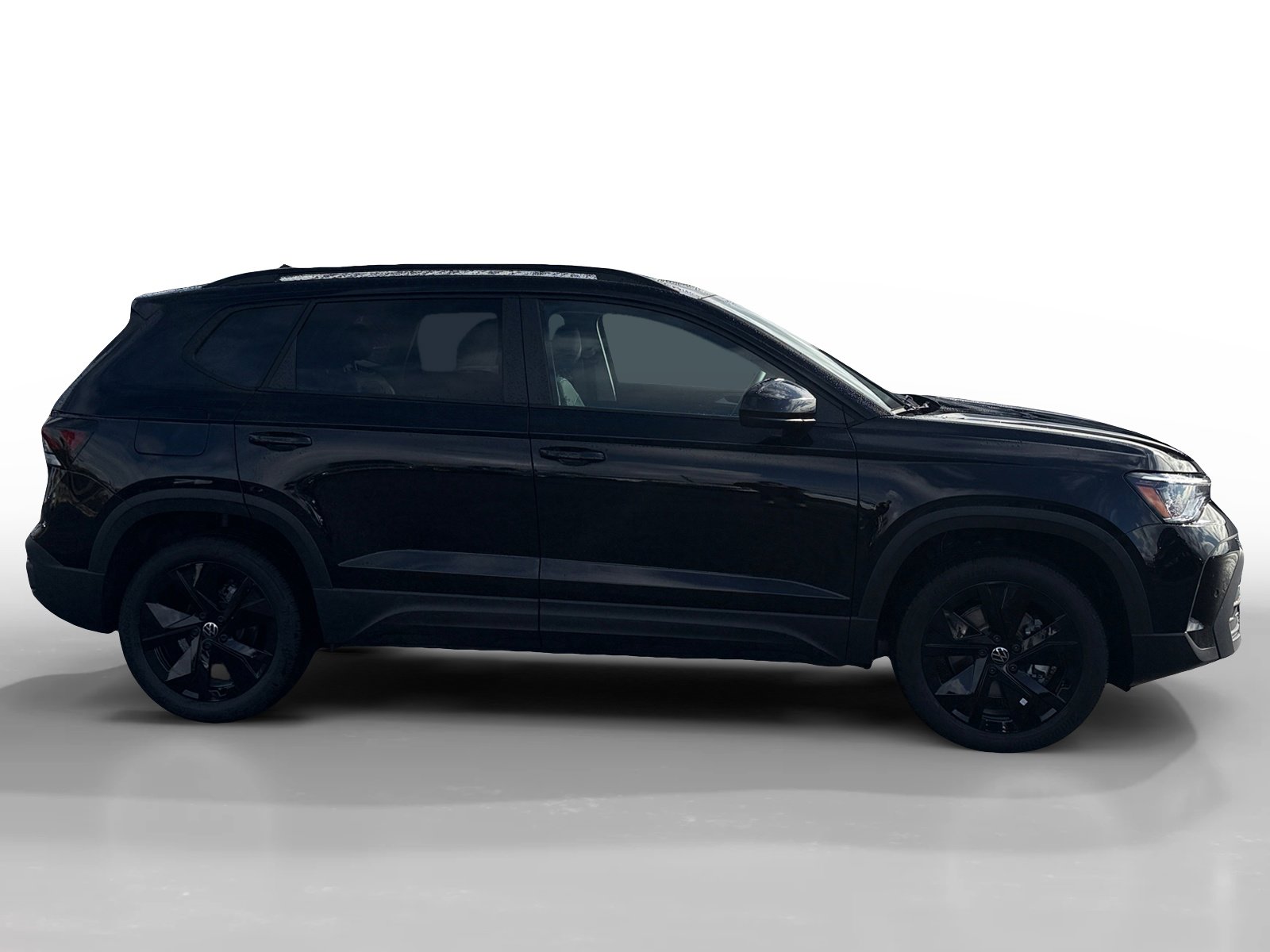 New 2026 Volkswagen Taos SE FWD image 6