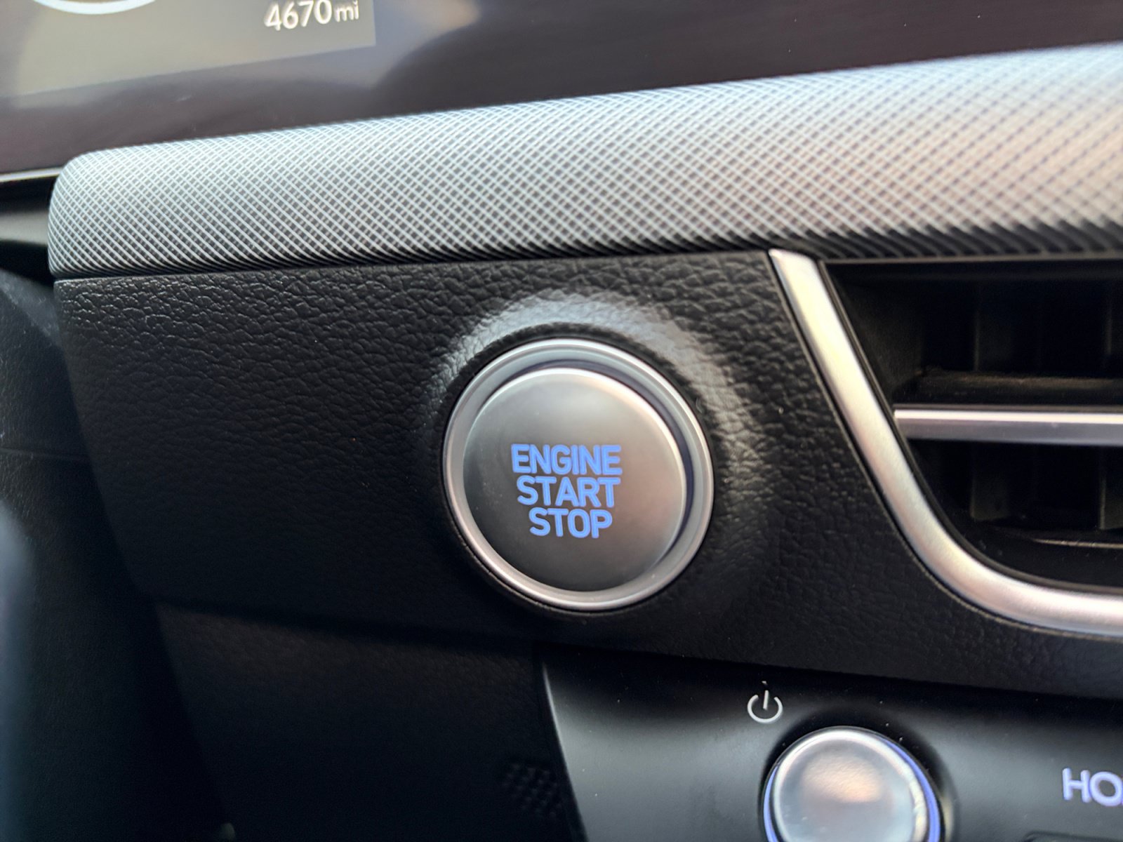 Used 2025 Hyundai Sonata Limited FWD image 25