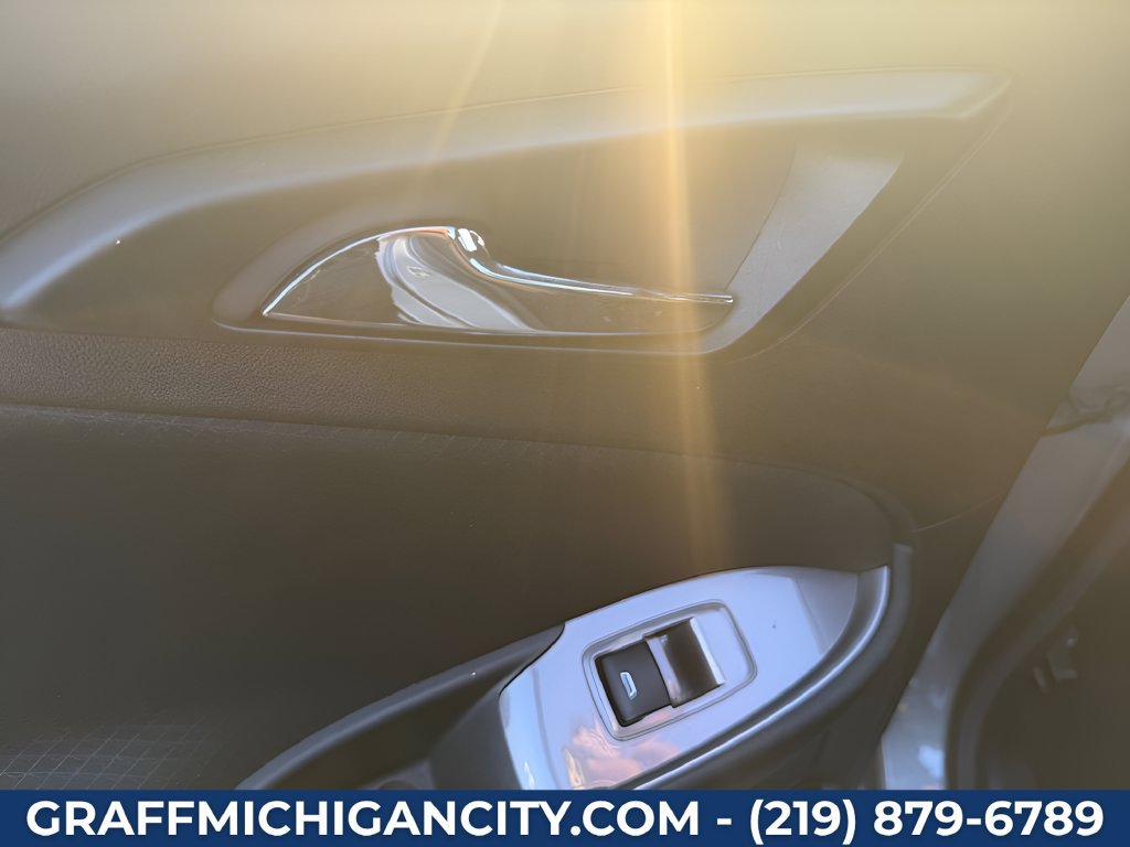 Used 2024 Chevrolet Malibu LT FWD image 29