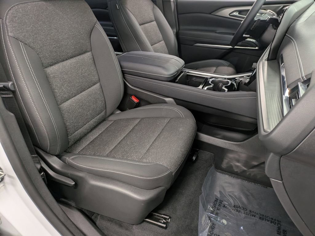Used 2024 Chevrolet Traverse LS w/ LPO, Floor Liner Package FWD image 29