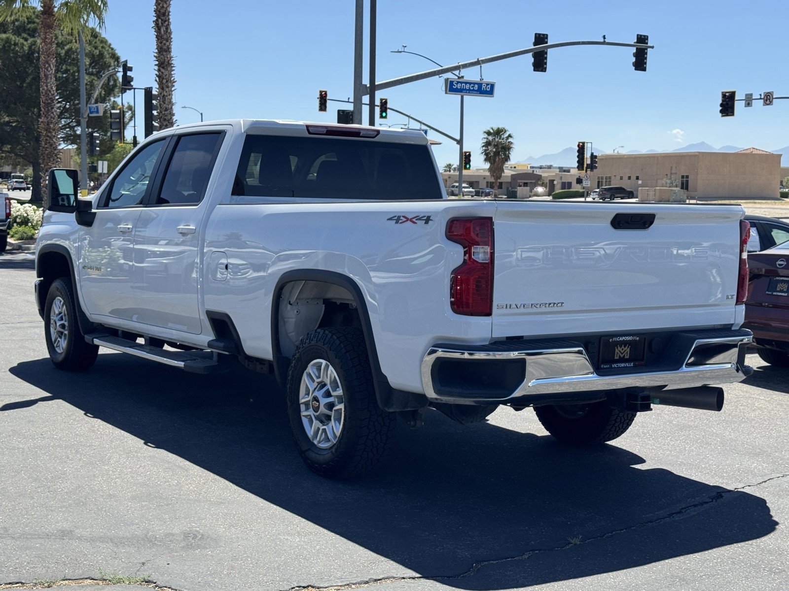 Used 2025 Chevrolet Silverado 2500 LT w/ Convenience Package image 4