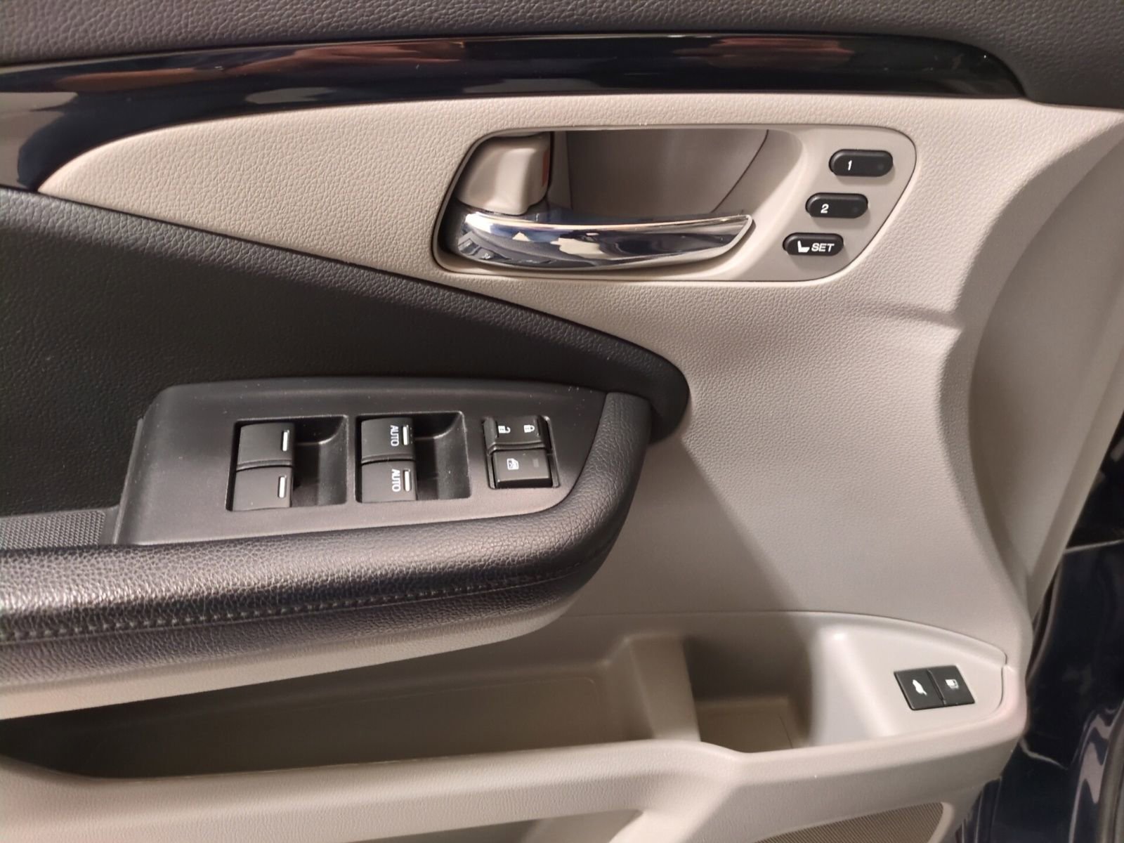 Used 2019 Honda Pilot Elite image 20