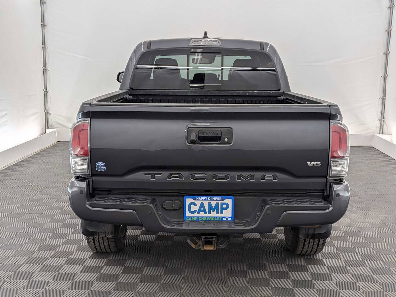 Used 2022 Toyota Tacoma TRD Off-Road w/ TRD Premium Off Road Package AWD/4WD image 4