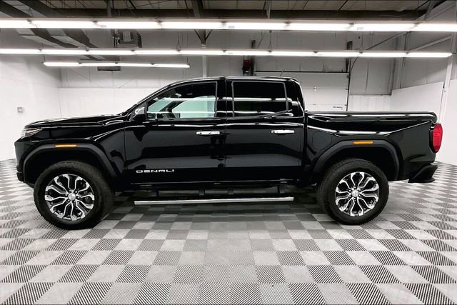 Used 2024 GMC Canyon Denali AWD/4WD image 14