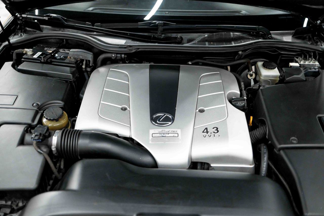 Used 2004 Lexus LS 430 RWD image 88