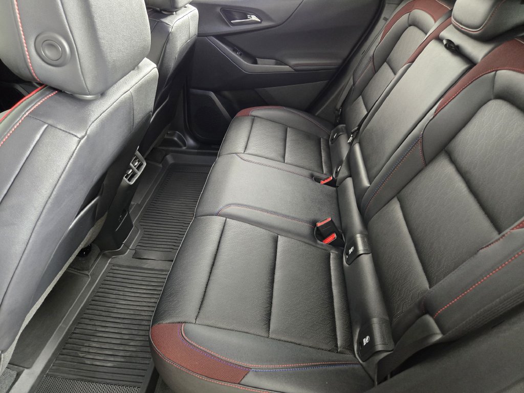 New 2026 Chevrolet Equinox RS w/ Convenience Package III FWD image 34
