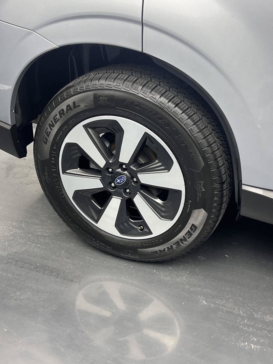 Used 2018 Subaru Forester 2.5i Premium AWD/4WD image 12
