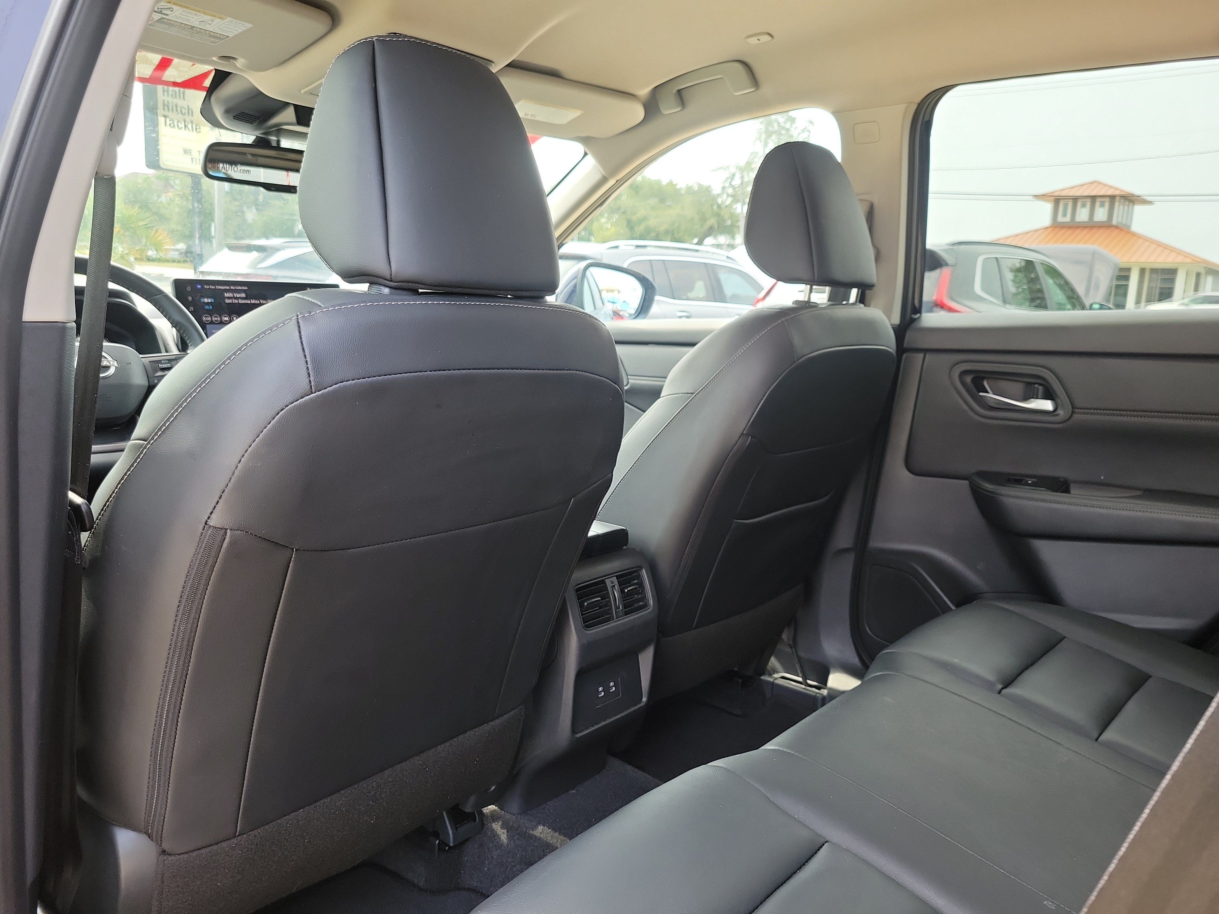 Used 2026 Nissan Rogue SL FWD image 27