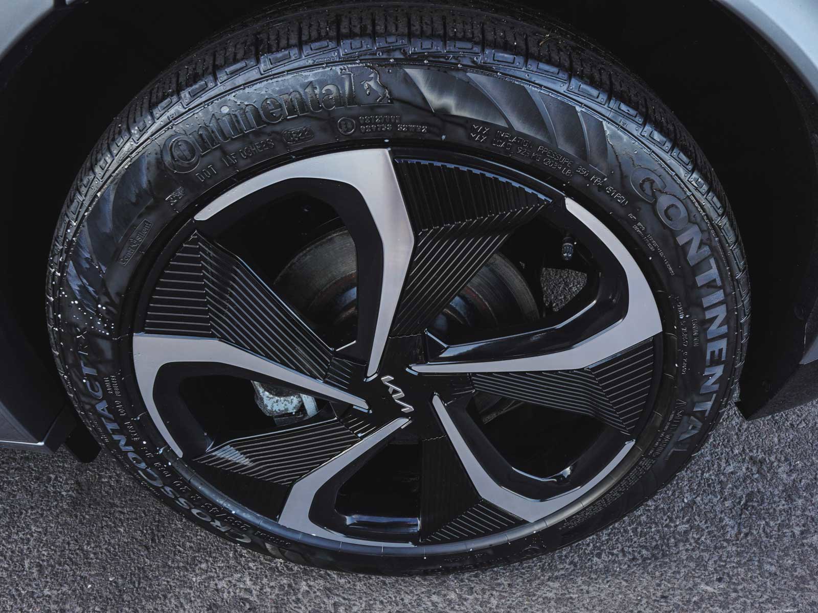 Used 2023 Kia EV6 GT-Line w/ GT-Line White Seat Package image 8