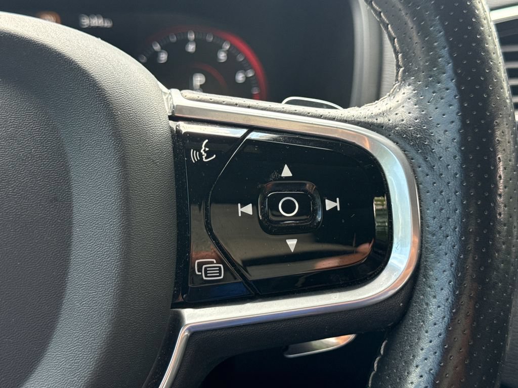 Used 2018 Volvo XC90 T6 R-Design w/ Convenience Package AWD/4WD image 28