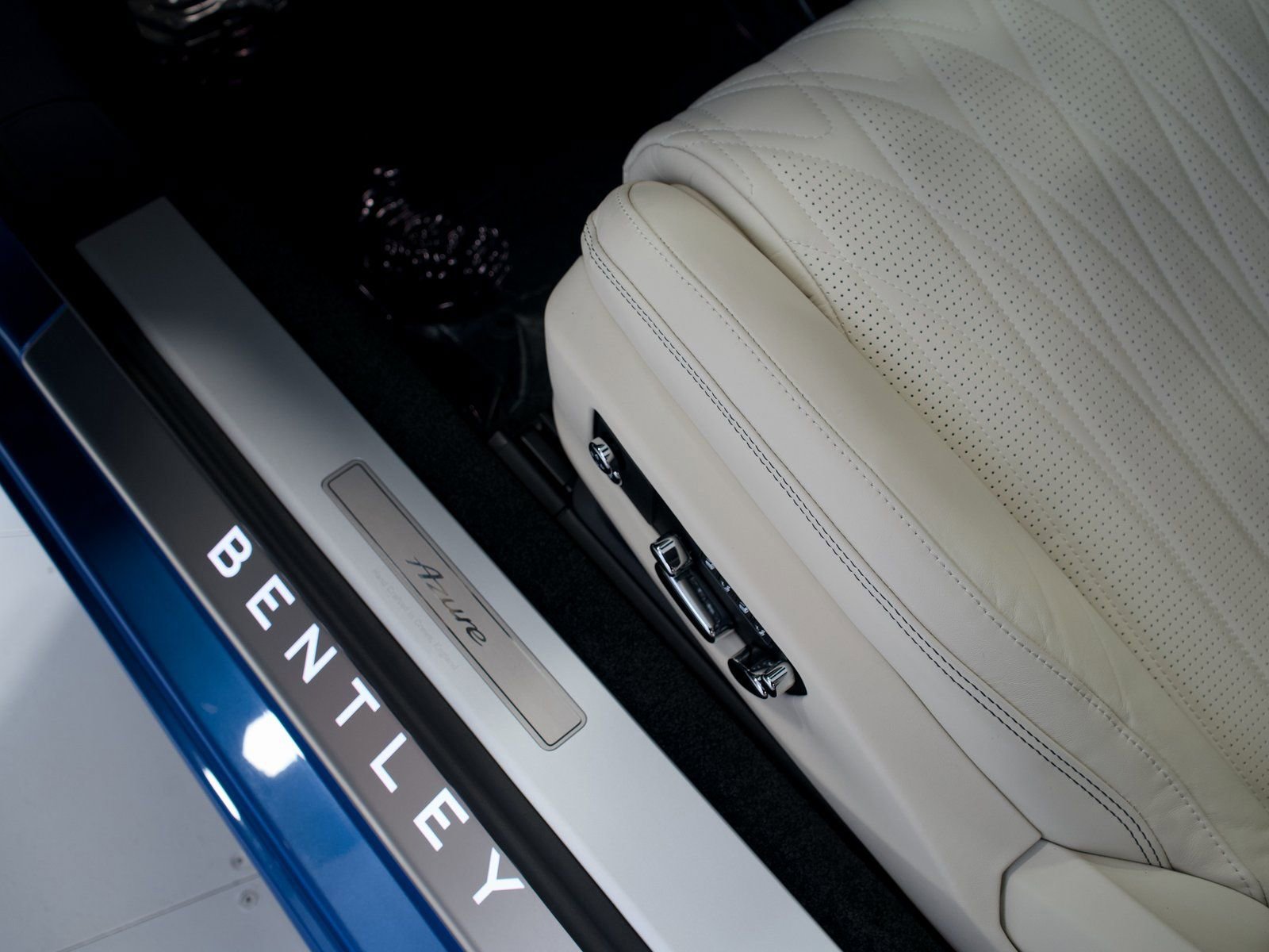 New 2026 Bentley Continental GTC image 20