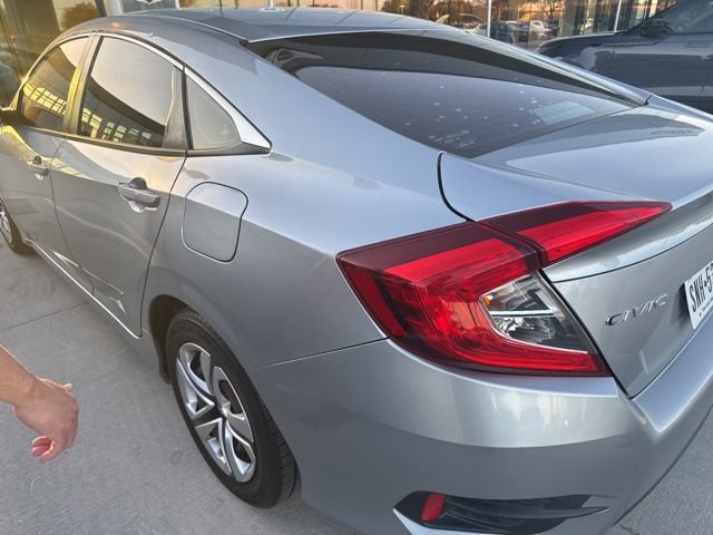 Used 2018 Honda Civic LX image 3