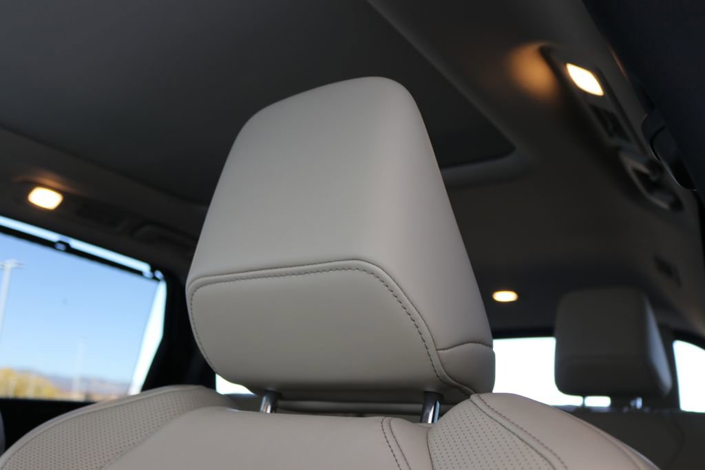 Certified 2025 INFINITI QX60 Luxe image 17