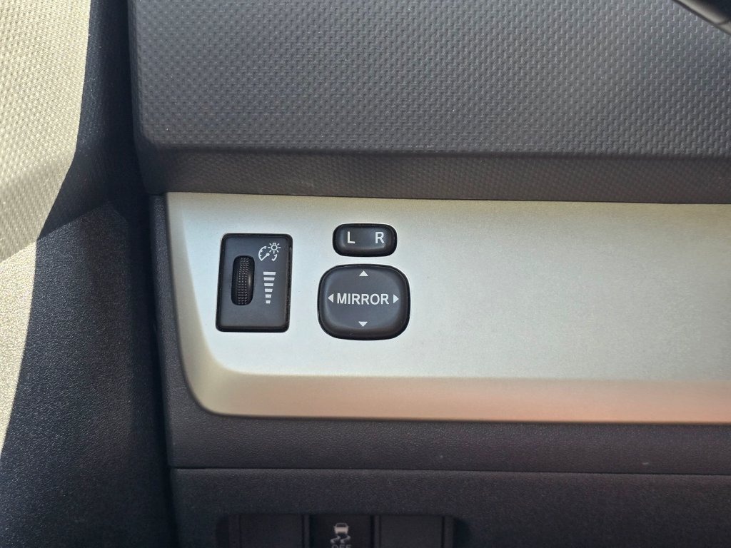 Used 2010 Scion xB FWD image 16