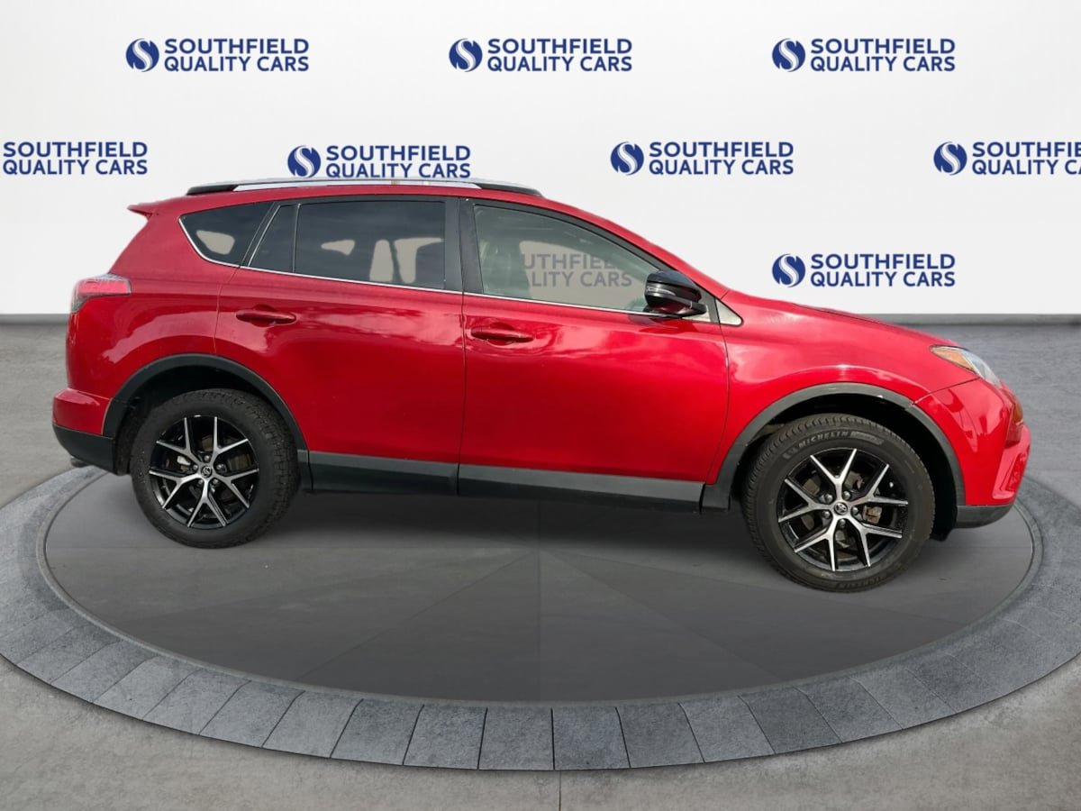Used 2016 Toyota RAV4 SE AWD/4WD image 8