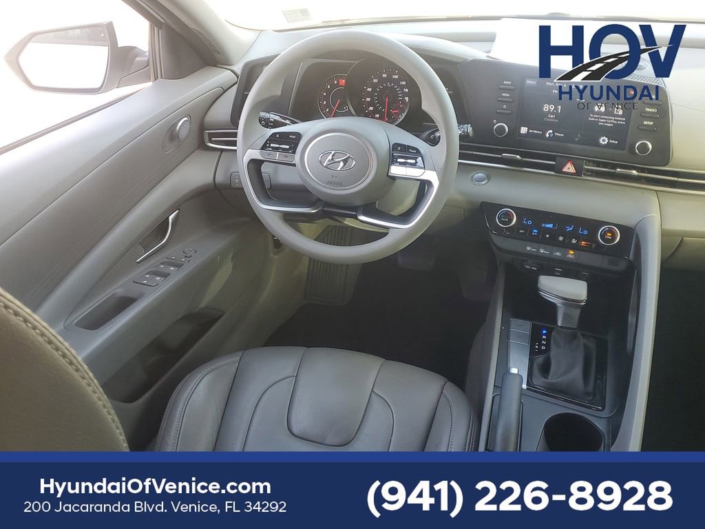Certified 2022 Hyundai Elantra SEL image 19