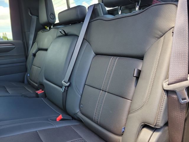 Used 2024 Chevrolet Silverado 2500 High Country w/ High Country Premium Package image 10