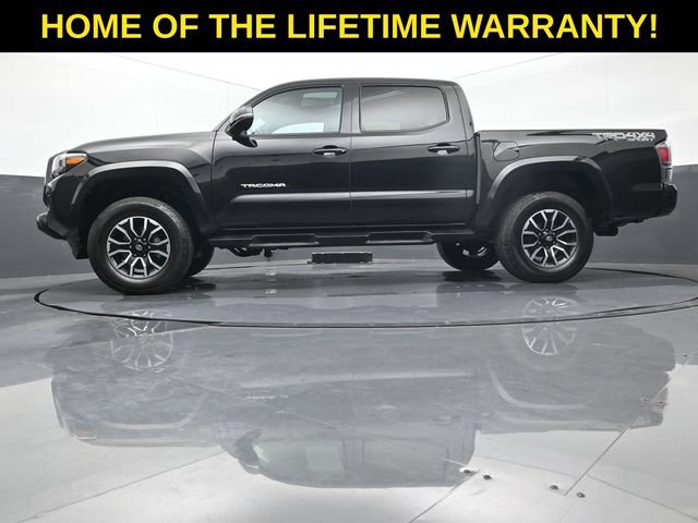 Used 2021 Toyota Tacoma TRD Sport w/ TRD Premium Sport Package AWD/4WD image 54