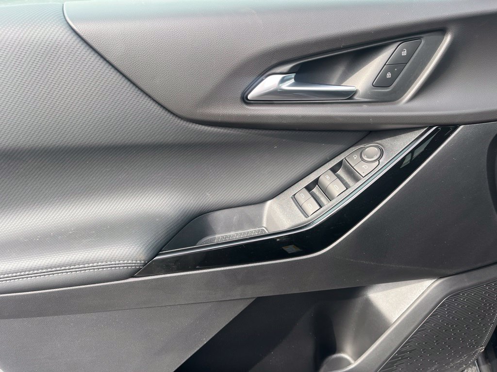New 2027 Chevrolet Equinox LT FWD image 12