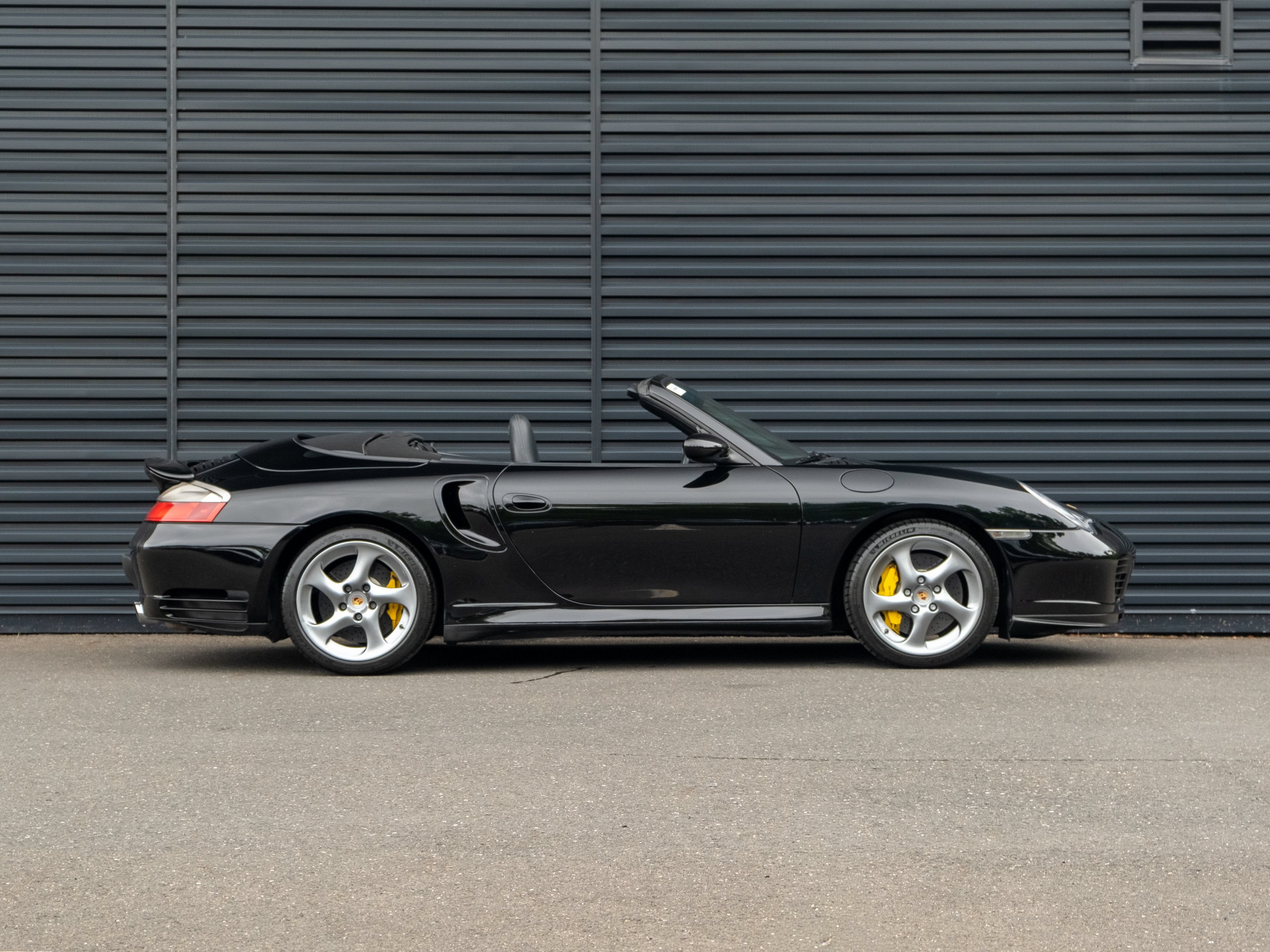 Used 2005 Porsche 911 Turbo AWD/4WD image 9