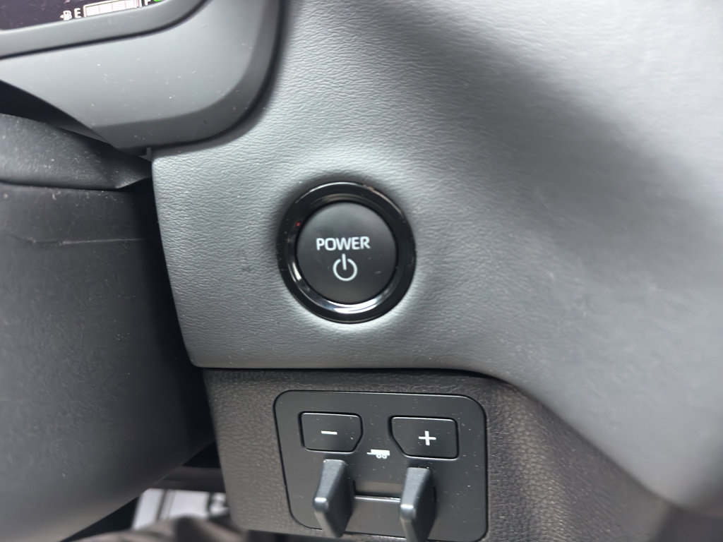 Used 2026 Toyota Sequoia Platinum image 28