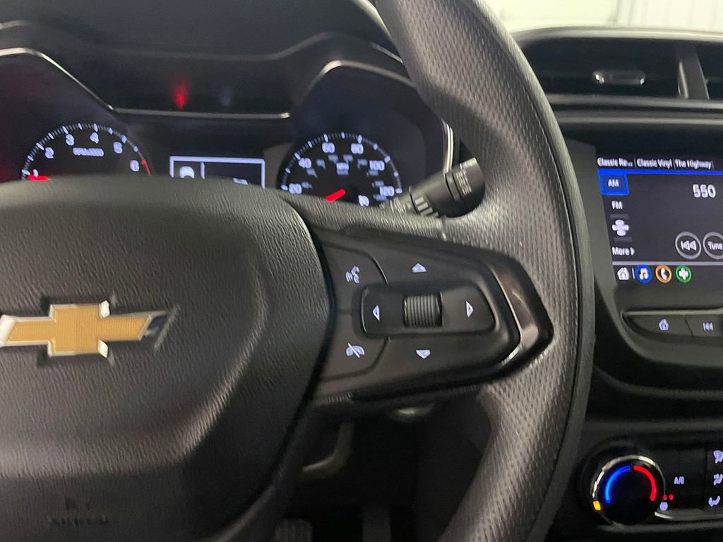 Used 2023 Chevrolet TrailBlazer LT image 35