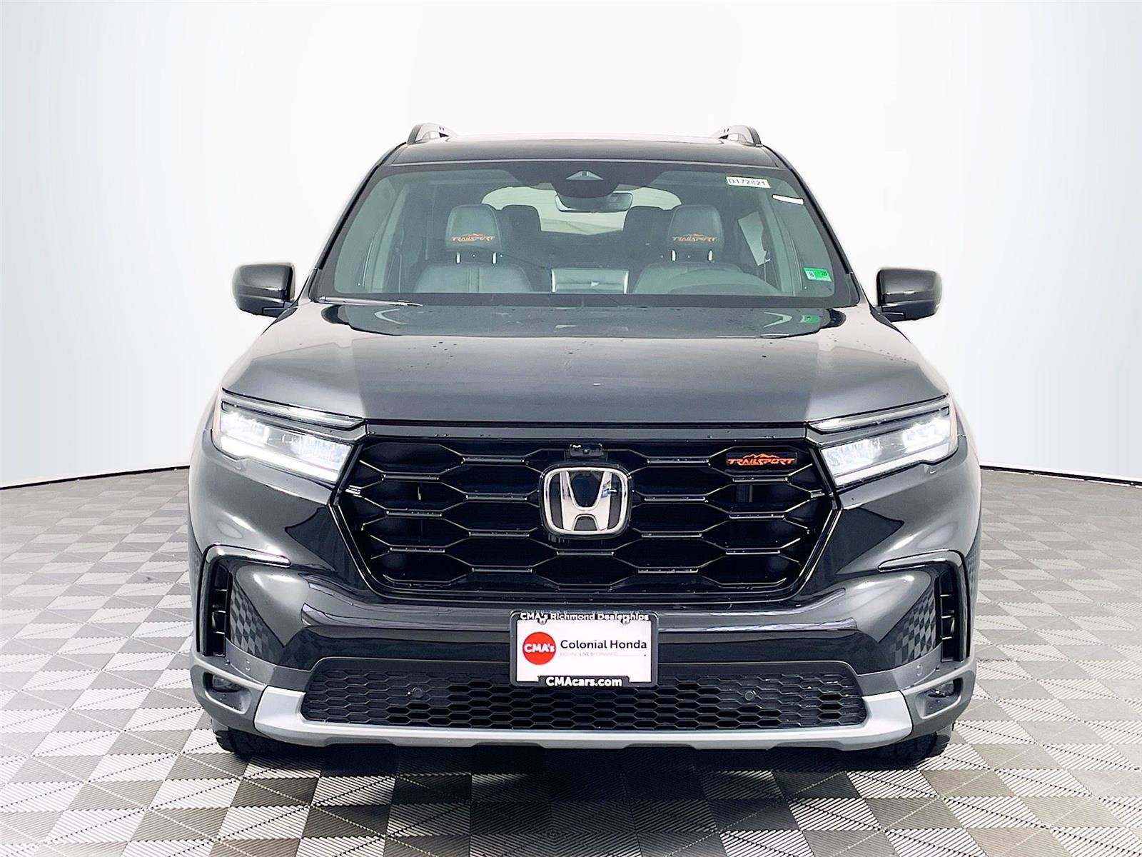 New 2025 Honda Pilot TrailSport image 2