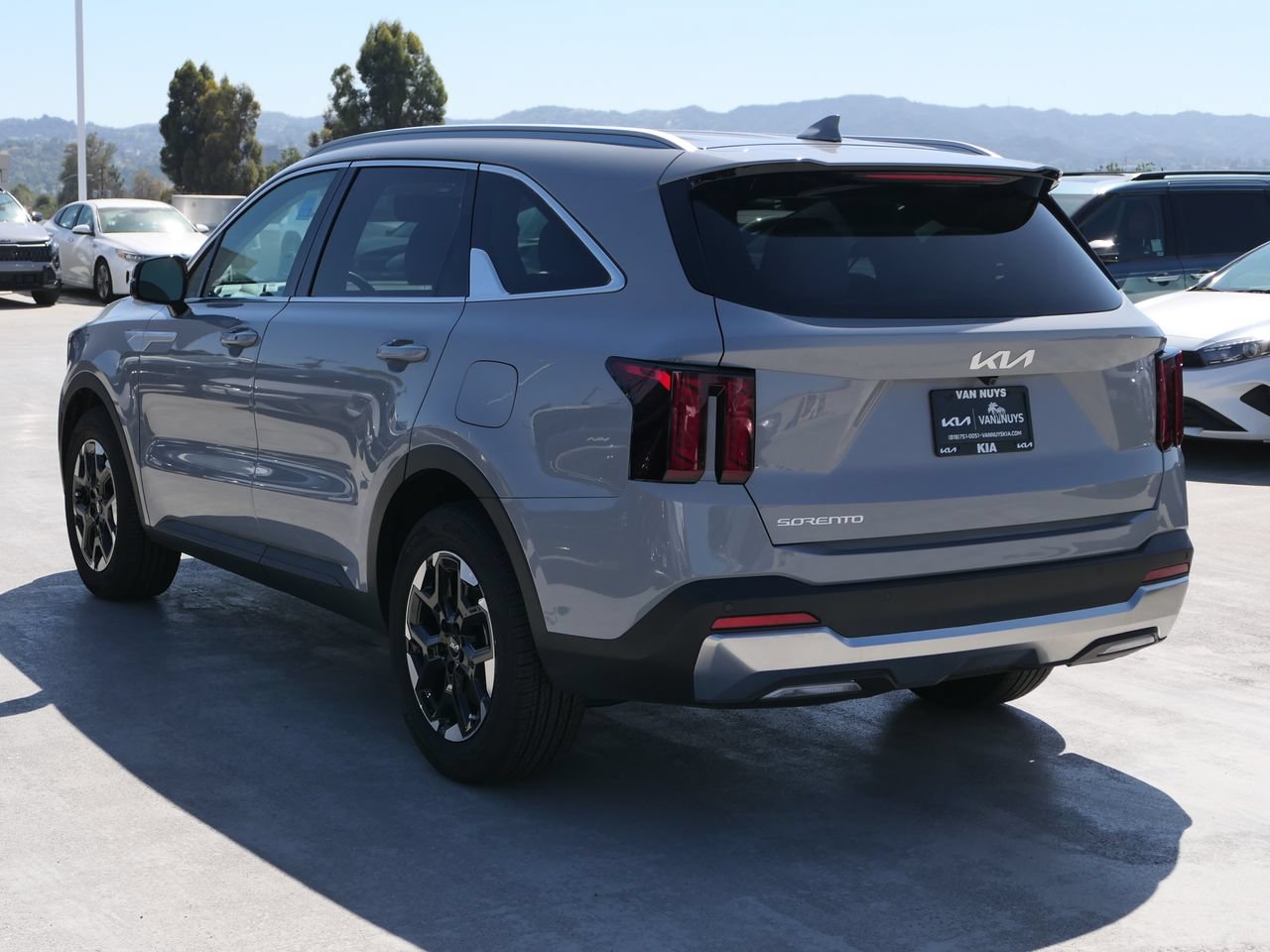 Certified 2026 Kia Sorento S FWD image 5