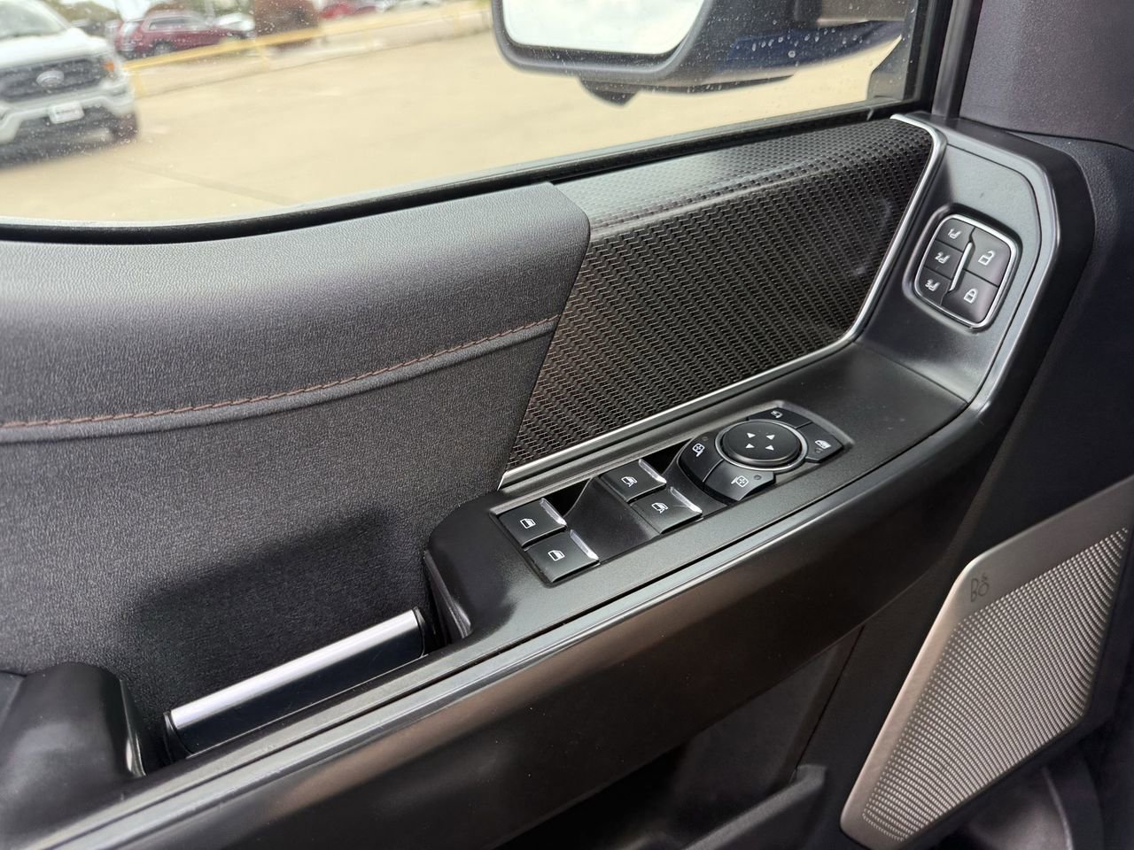 Certified 2022 Ford F150 Raptor w/ Equipment Group 801A High image 24