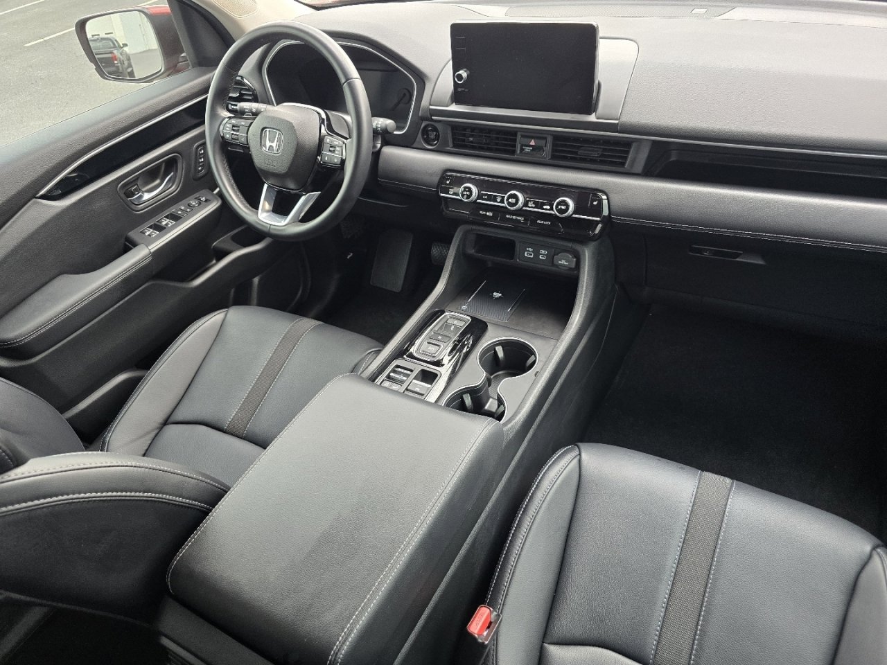 Used 2025 Honda Pilot EX-L image 23