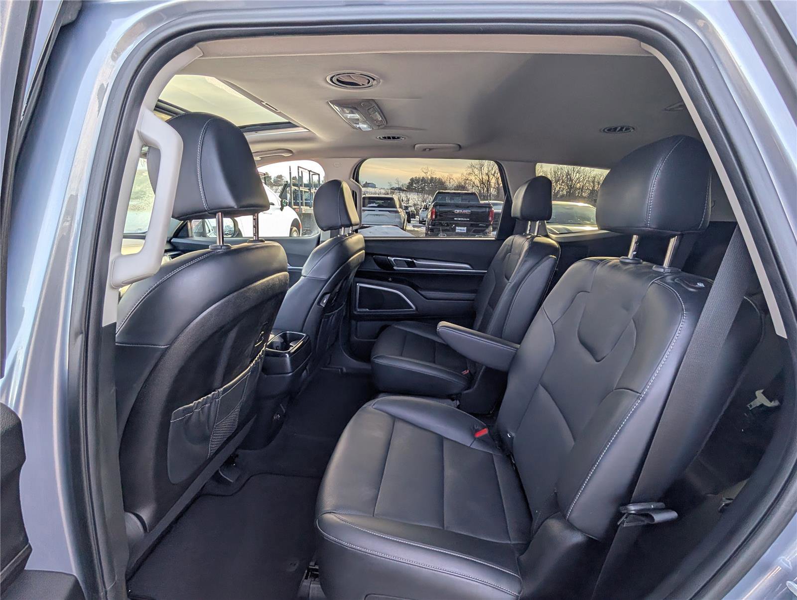 Used 2022 Kia Telluride S image 14