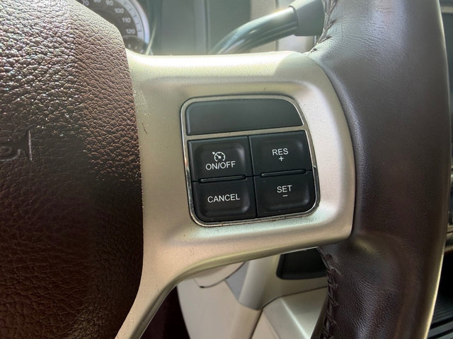 Used 2014 RAM 2500 Laramie w/ Convenience Group AWD/4WD image 18