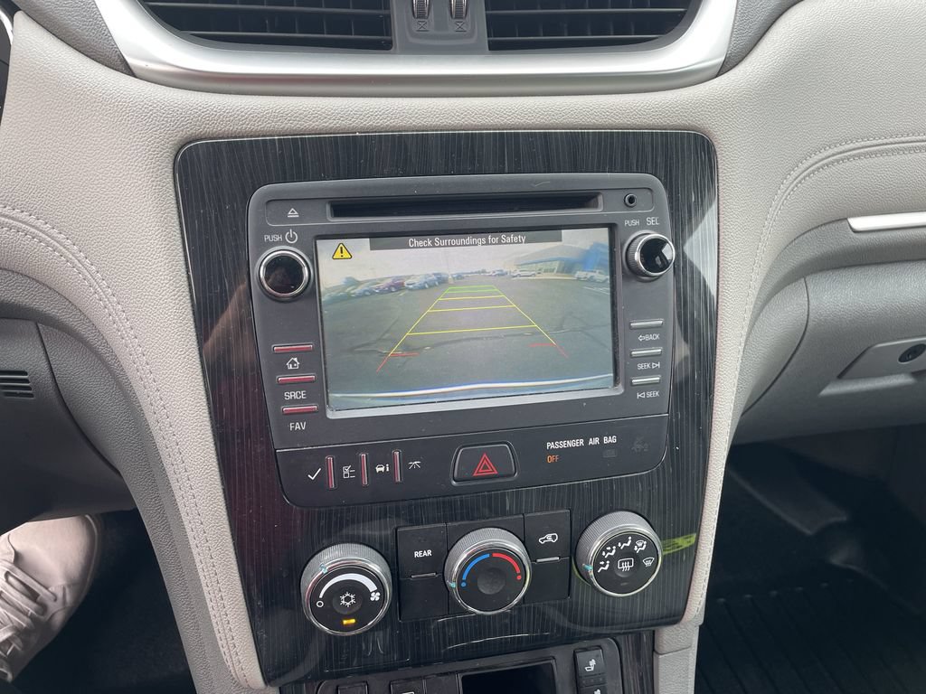 Used 2017 Chevrolet Traverse LT AWD/4WD image 14