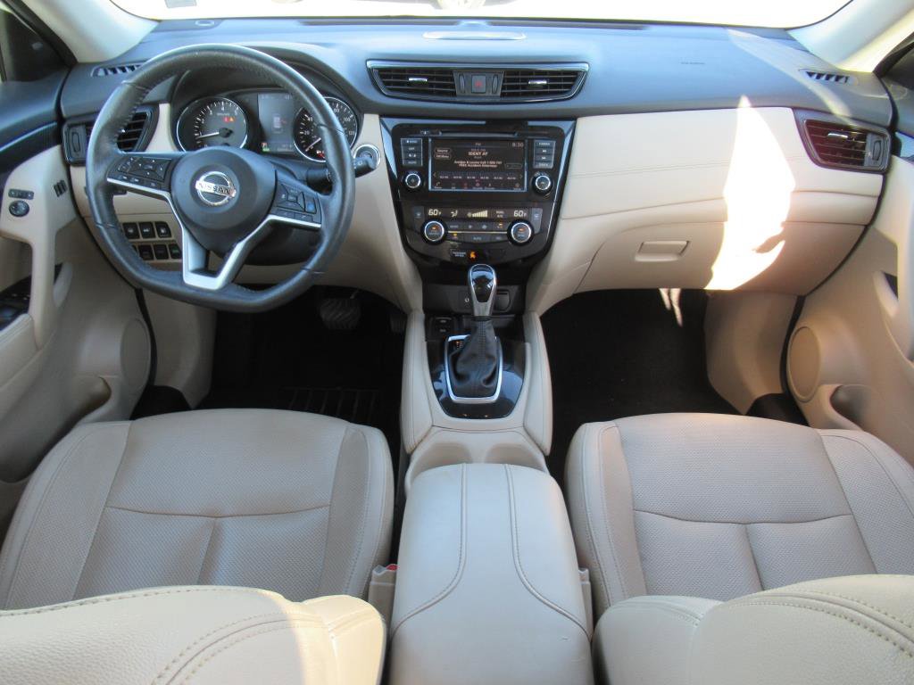 Used 2020 Nissan Rogue SL w/ Premium Package AWD/4WD image 12
