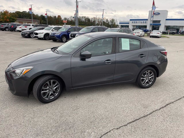 Used 2019 Toyota Yaris LE FWD image 4