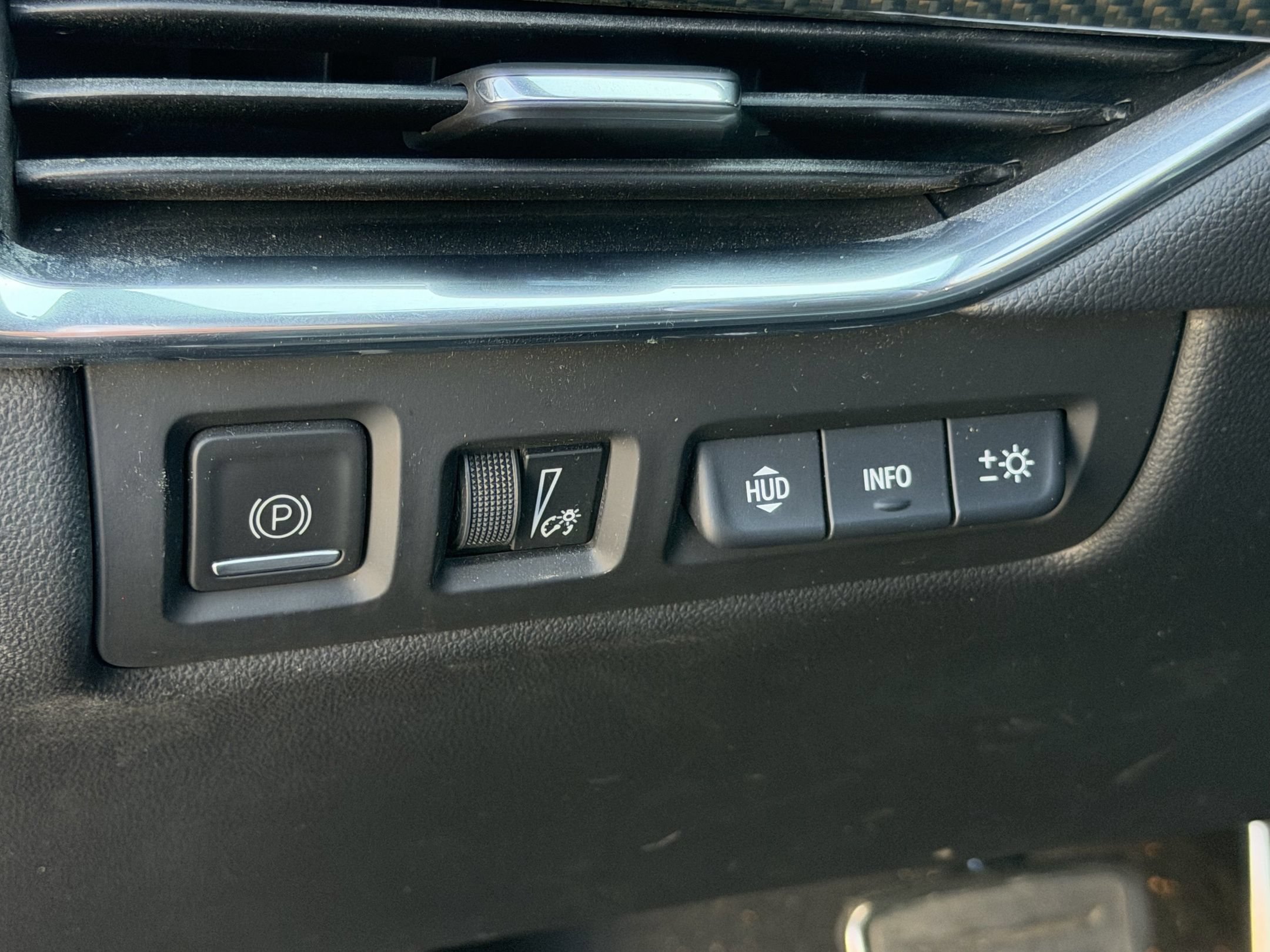 Used 2019 Cadillac XT4 Sport FWD image 25